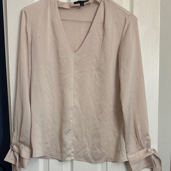 Banana Republic Tops - Banana Republic Soft Beige V-Neck Blouse